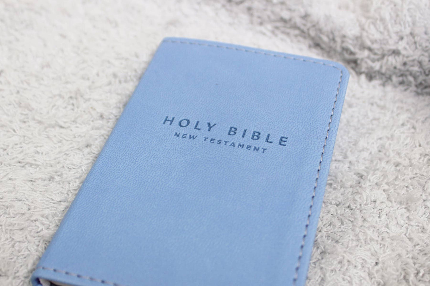 NIV Tiny Testament Bible New Testament Leathersoft Blue