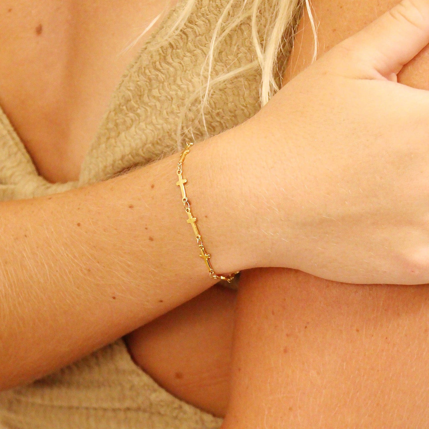 18K Gold PVD Stainless Steel Cross Chain Bracelet