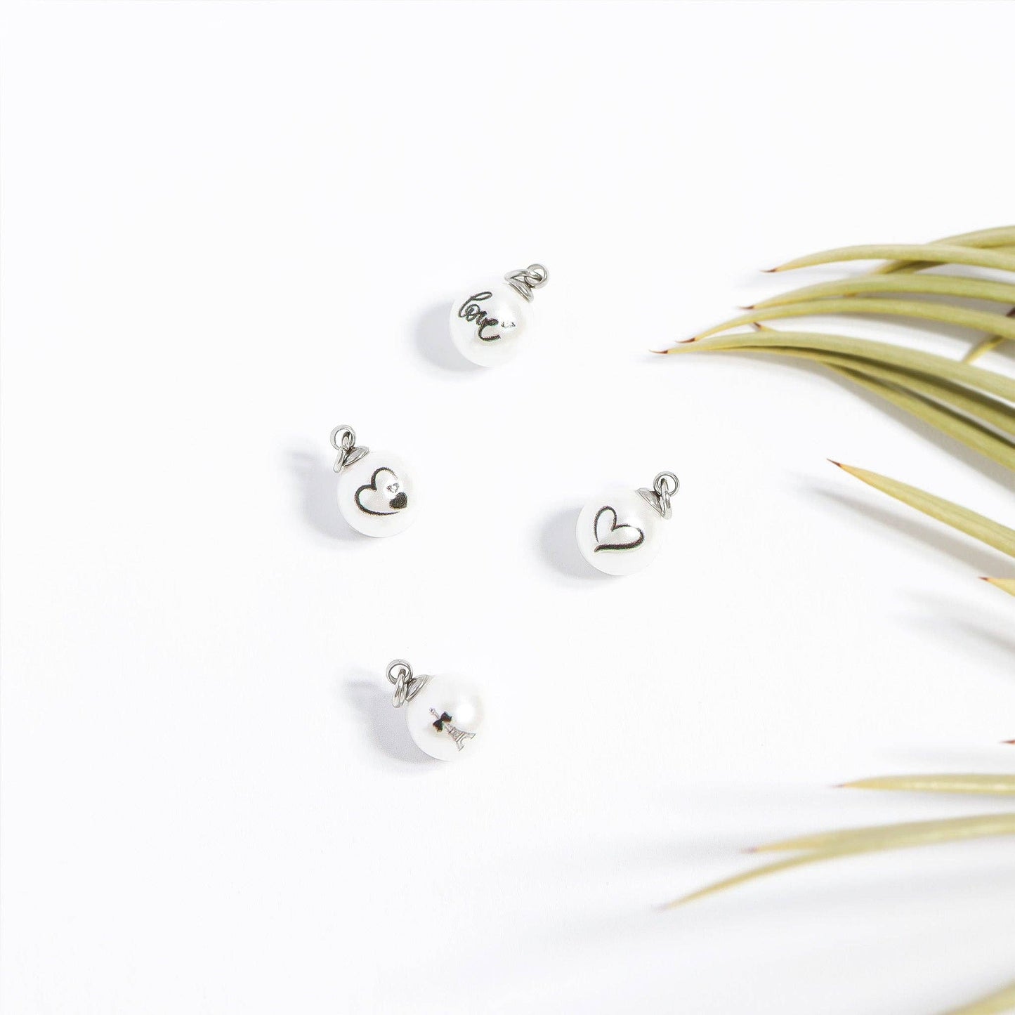 18K Gold PVD Stainless Steel 8mm Love Printed Pearl Charm