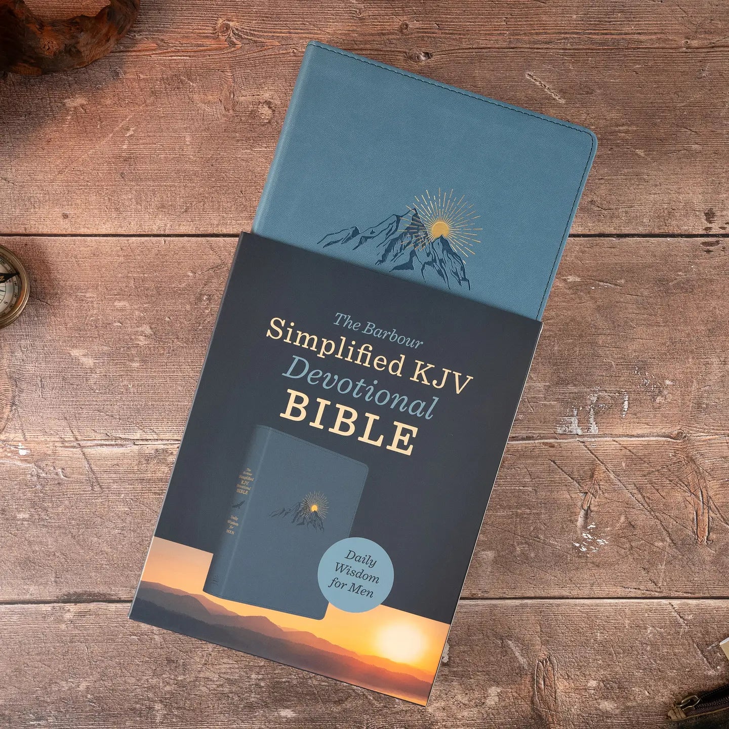 Daily Wisdom For Men SKJV Devotional Bible